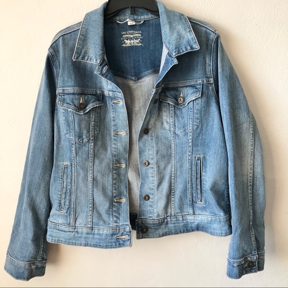 Levi's Jackets & Blazers - Levi’s Ex-Boyfriend Trucker Jean Jacket